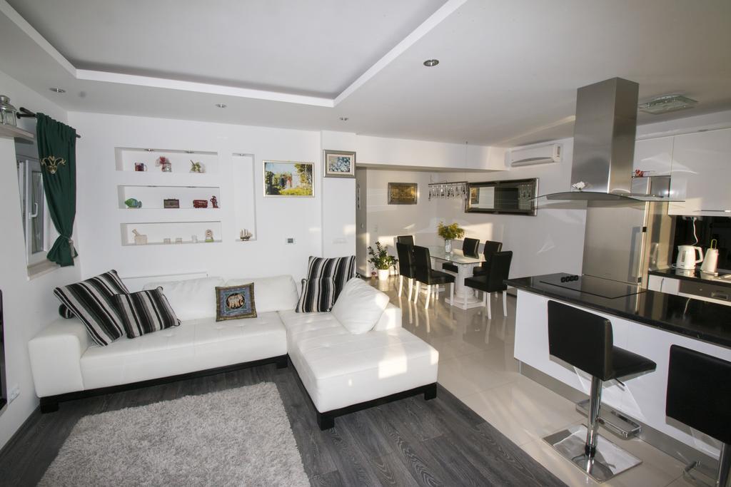 Apartment Mate أوميس المظهر الخارجي الصورة