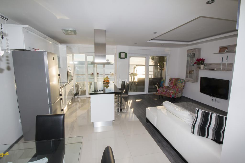 Apartment Mate أوميس المظهر الخارجي الصورة